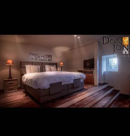 Don Jon Hotel 4*